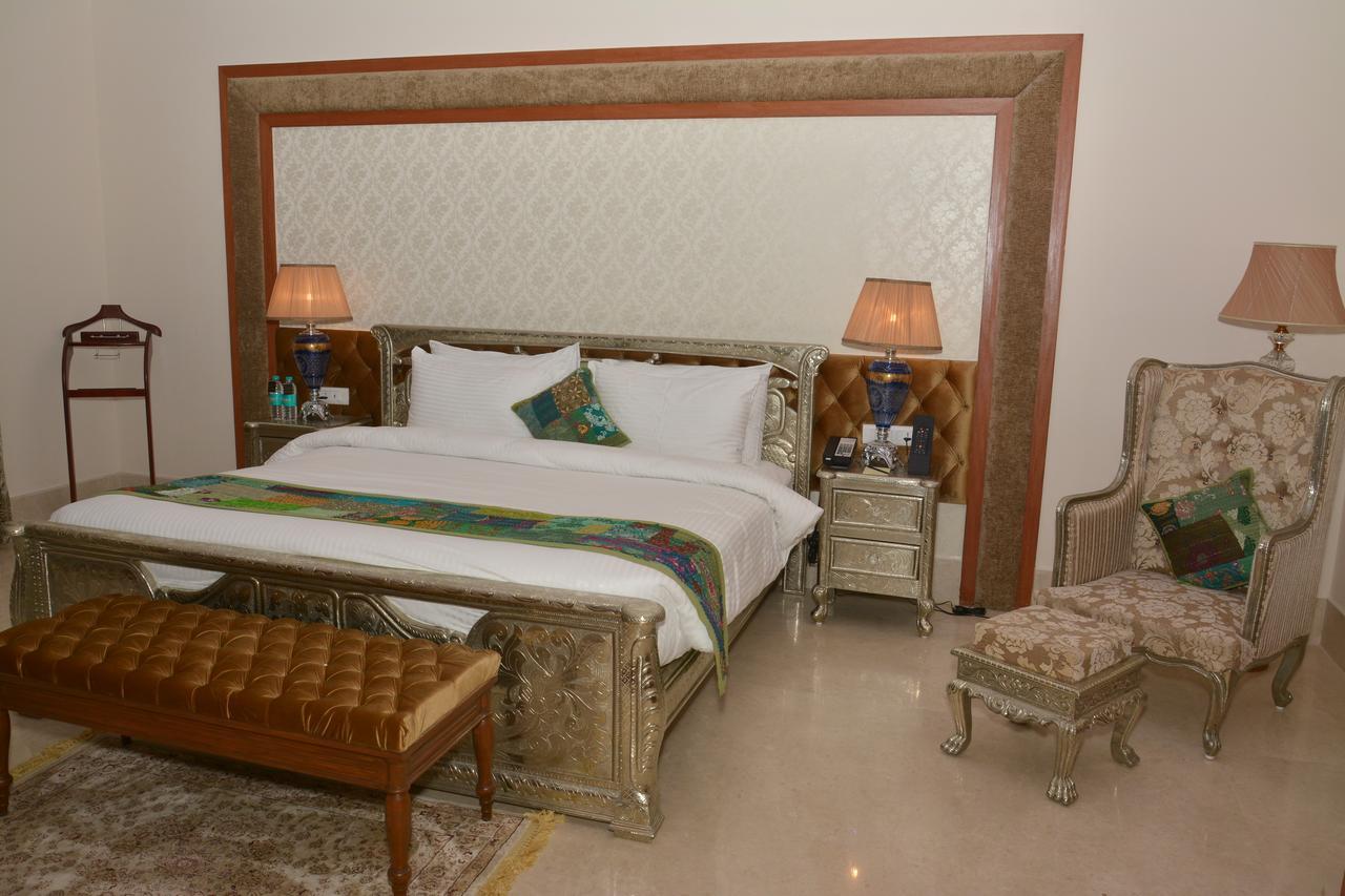 Indana Palace Jaipur Ngoại thất bức ảnh
